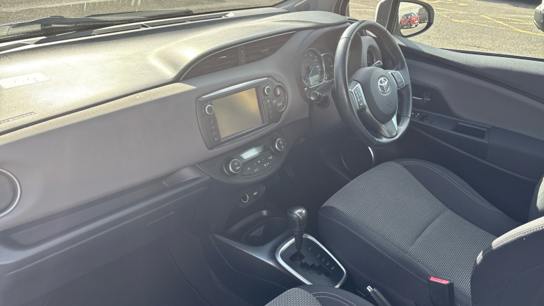 Toyota Yaris 1.5 Hybrid Sport 5dr CVT Hybrid Hatchback